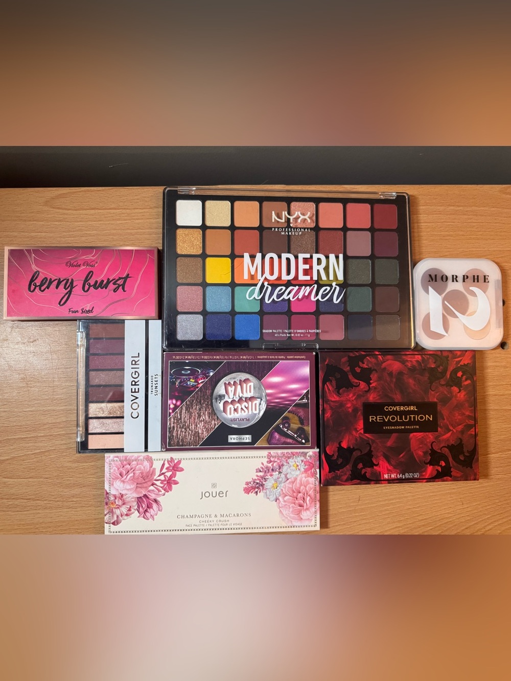 Eyeshadow palette bundle